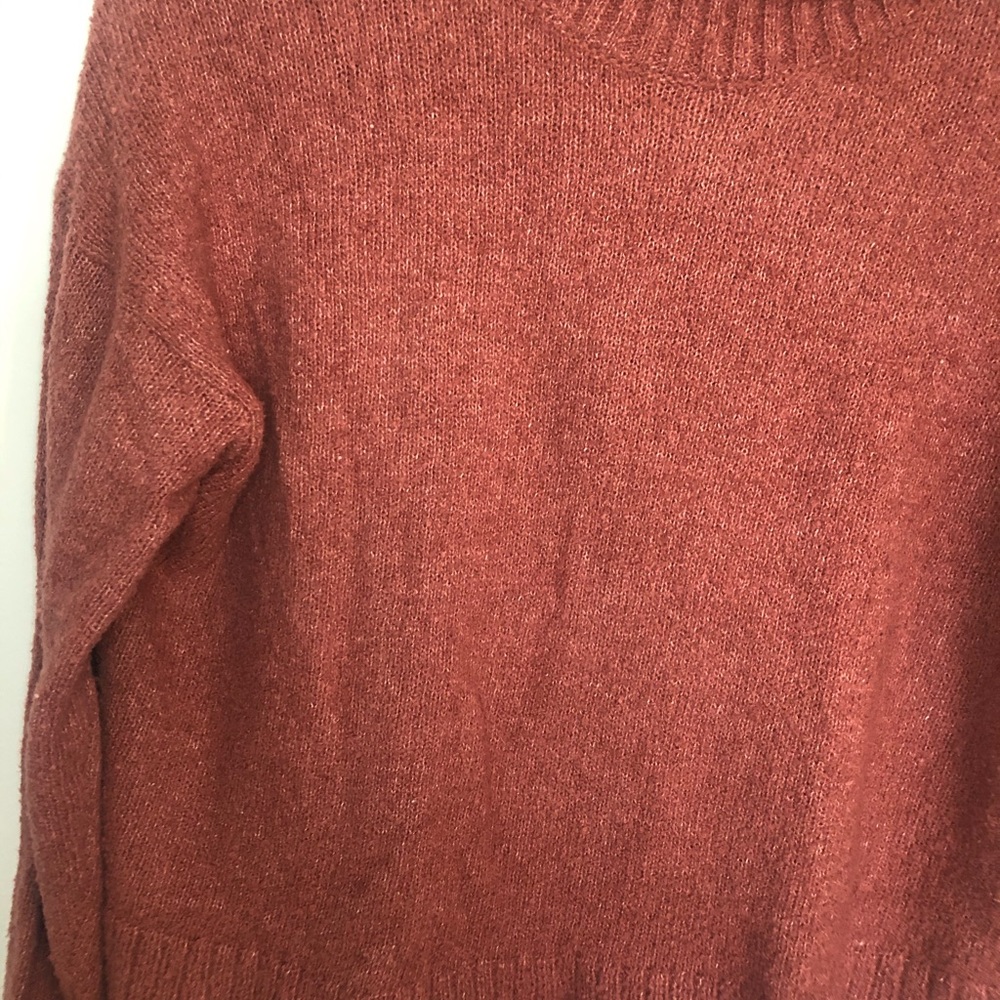 Mock Neck Sweater‎ - Picture 2 of 4